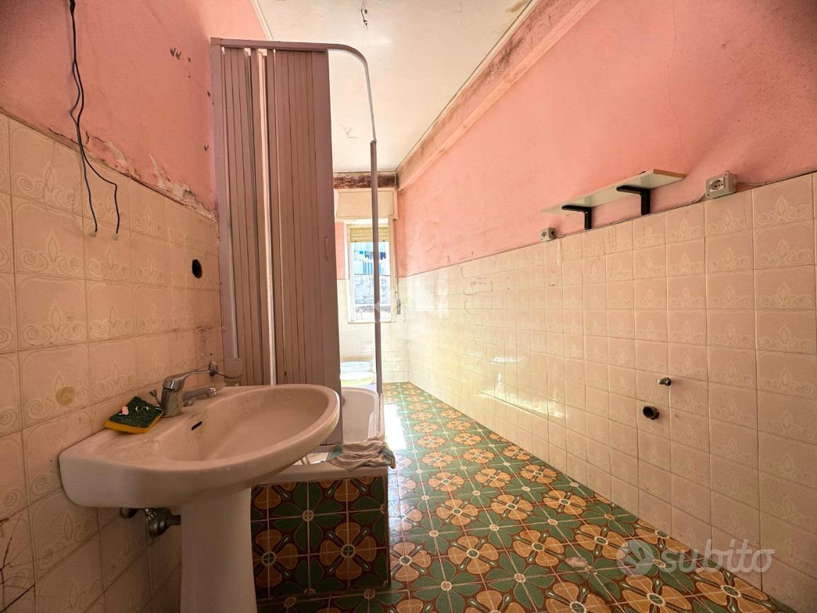 Apartment in Napoli, Rione Berlingieri, Municipalità 7 - Altro