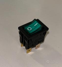 Interruttore bipolare luminoso verde 10A