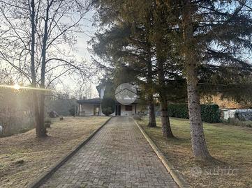 VILLA SINGOLA A REFRANCORE