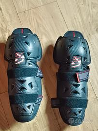 Ginocchiere da motocross/enduro della marca Acerbi