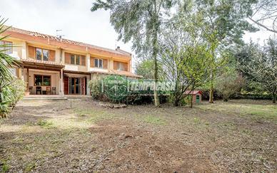 VENDITA VILLA A SCHIERA A BRACCIANO