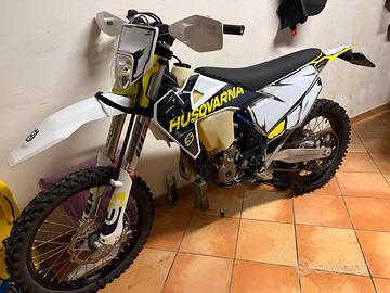 Husqvarna FE 2023 350– 147h 