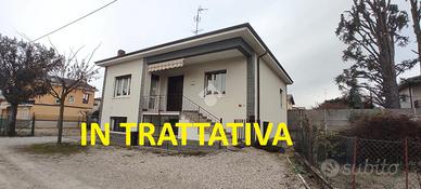 VILLA SINGOLA A FERNO