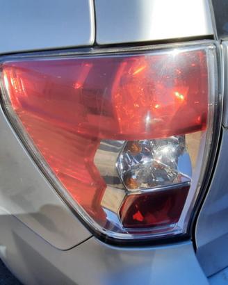 SUBARU FORESTER 2010 - FARO POSTERIORE SINSITRO