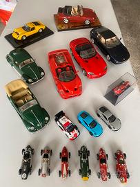 Lotto Collezione 17 Pezzi:16 Automodelli+1 Moto Gp