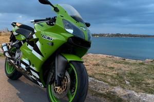 Kawasaki Ninja ZX6R 636