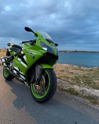 Kawasaki Ninja ZX6R 636