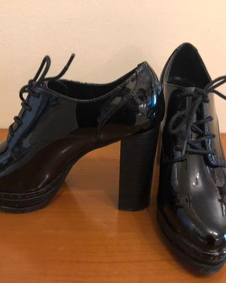 Scarpe in vernice