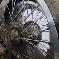 Suzuki dr 350 cerchioni ruote