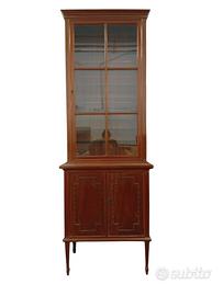 Libreria con vetrina 