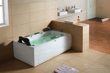 Vasca idromassaggio Jacuzzi modello AT-016-1