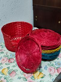12 sottopiatti colorati di paglia 