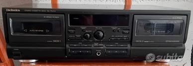 Lettore cassette musicali.