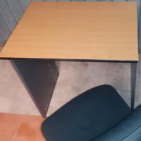 COMPUTER DESK E POLTRONCINA DA UFFICIO