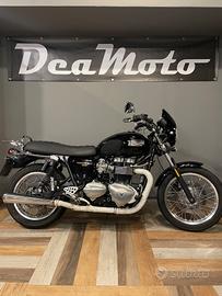 Triumph Thruxton 900