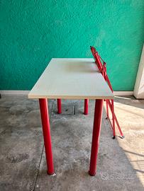 Tavolo e Sedia rossa