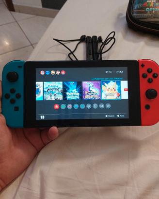Nintendo Switch con 2 giochi 