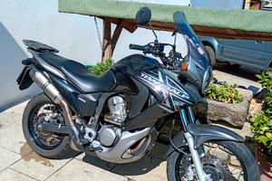 HONDA TRANSALP 700