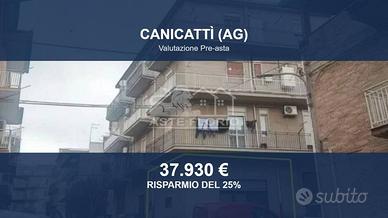 Immobile in asta di 192 m² con più di 5 locali a C