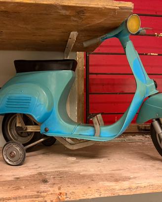 Vespa kinderbaby conservata