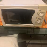 Forno microonde Incontro 800 w