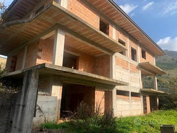 Immobile in asta di 276 m² a Fondi