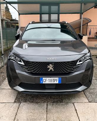 Peugiot 3008 Hybrid 225 CV