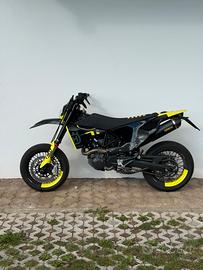 701 Supermoto 2023