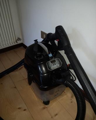 Aspirapolvere macchina a vapore