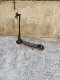 monopattino Xiaomi Pro 2