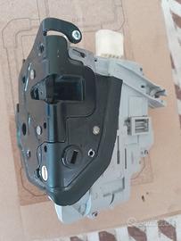 serratura POSTERIORE DX VW passat  2009 B6 
