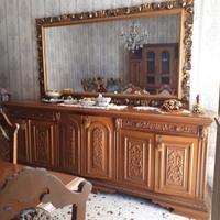 Sala da pranzo classica in legno