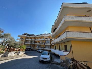 4 LOCALI A MONTEFREDANE