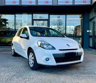 RENAULT Clio 1.5 75CV 5 PORTE *NAVIGATORE DI SER