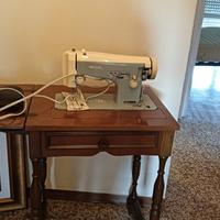 Macchina da cucire vintage