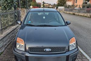 ford fusion 1400 benzina