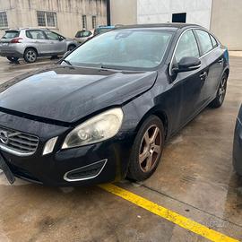 Volvo S60 2012 2.0 Diesel D5204T3 PER RICAMBI