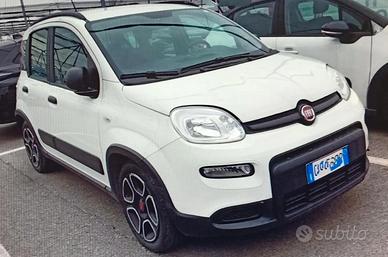 Fiat Panda 1.0 firefly s&s hibryd City Life 70 cv