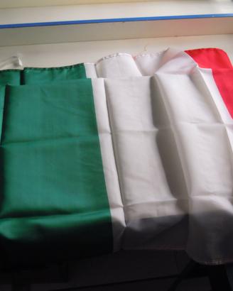 Bandiera Italia tricolore 67x96 NUOVA