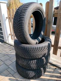 4 gomme invernali