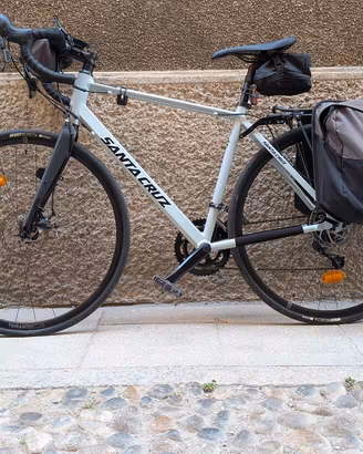 Bicicletta da corsa nuova