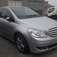 Ricambi usati Mercedes B170 del 2005 motore 266940