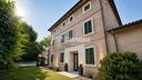 ampia-proprieta-da-ristrutturare-con-giardino-priv