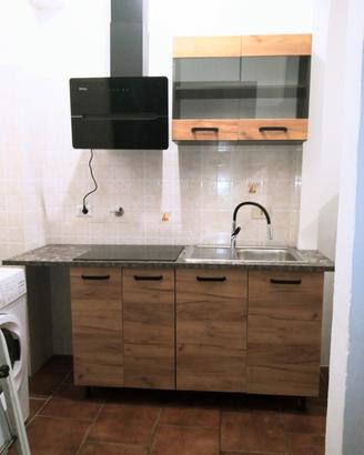 Cucina pari al nuovo 