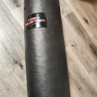 sacco boxe con catena supporto 