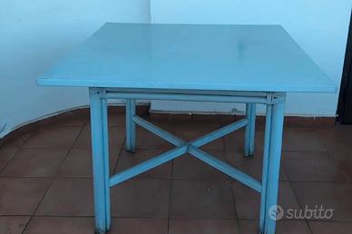 Tavolo in legno   100x100