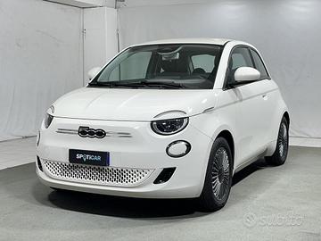 Fiat 500 e 42 kWh