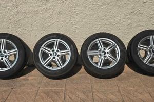 4 pneumatici PIRELLI  265/50R19 con cerchi in lega