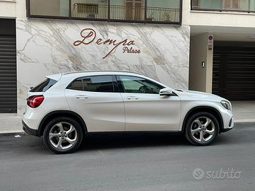 Mercedes Gla