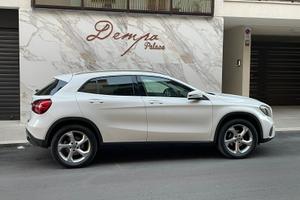 Mercedes Gla